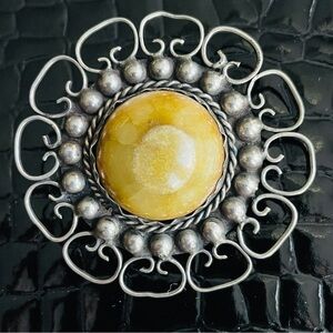 Vintage Yellow Agate Bulls Eye Ball Sterling Silver Brooch Pin